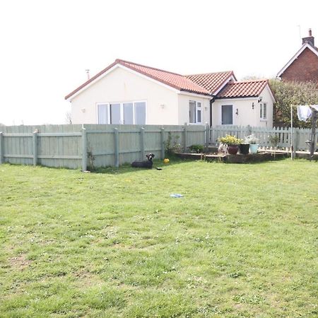 Вилла Sea View Bungalow Mappleton  Экстерьер фото
